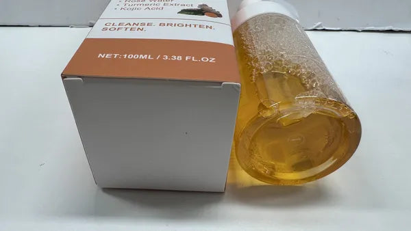 HOYGI Turmeric Facial Cleanser, 100 ml